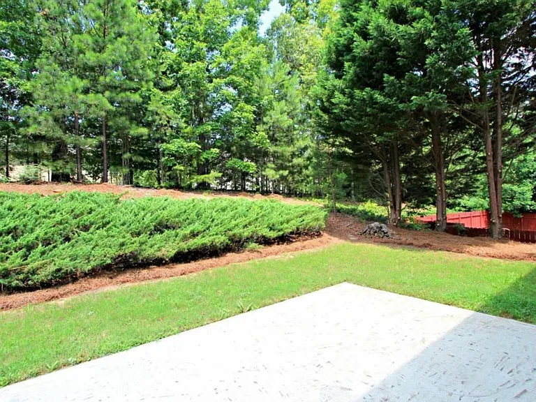 4310 Canterbury Walk Dr — Photo 3