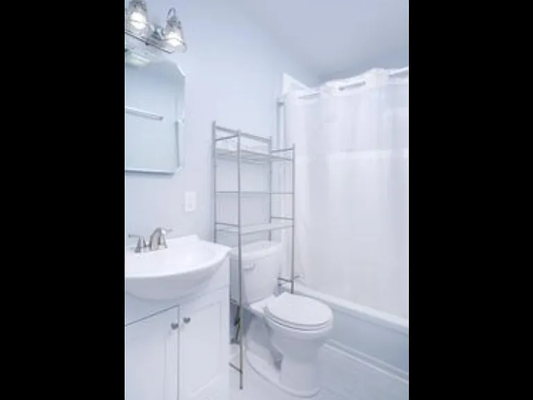 1324 Mayfield Ln — Photo 8
