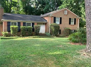 3900 Sulkirk Rd, Charlotte, NC 28210