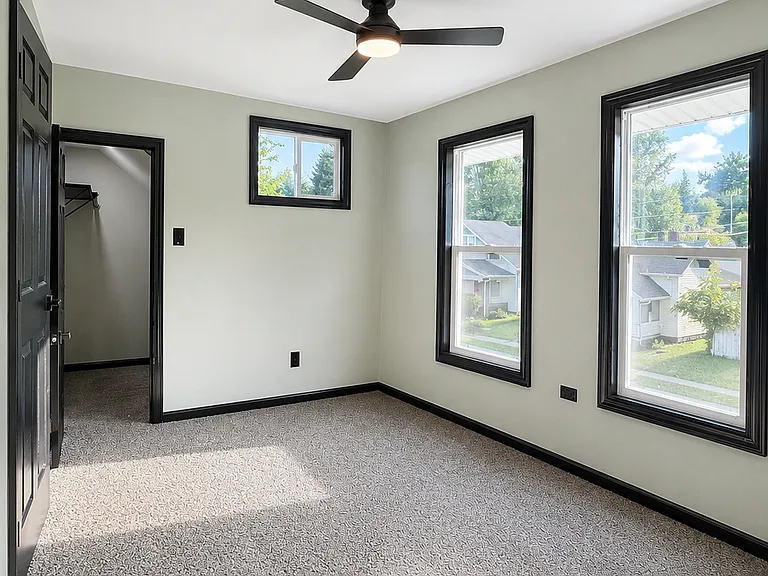 120 N Nebraska St — Photo 16