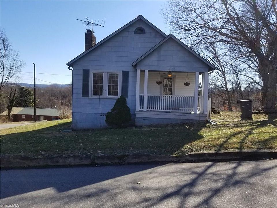 1st image of 401 Highland St
