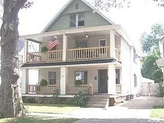 2063 W 83rd St photo 1
