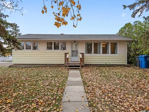 239 E 4th Ave SE, Three Hills, AB T0M 2A0