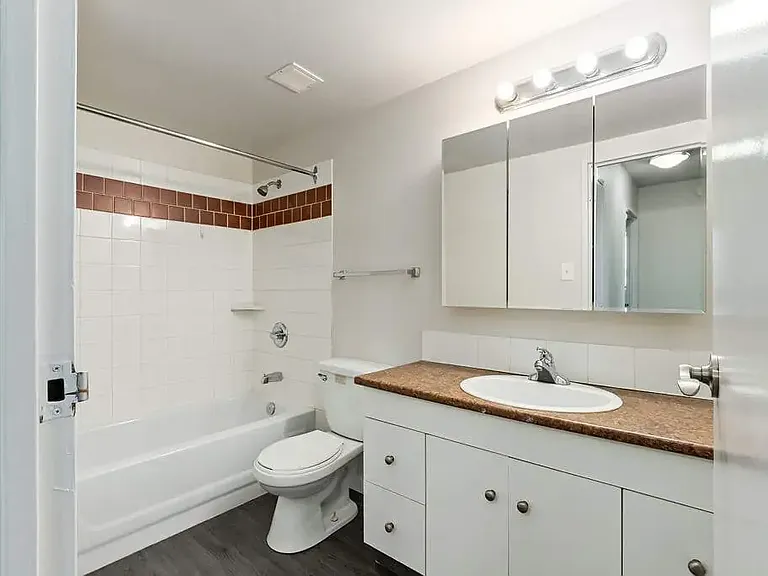1617 2nd Ave NE — Photo 7