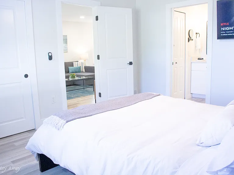 8 Bay Acres Ave #6 — Photo 16