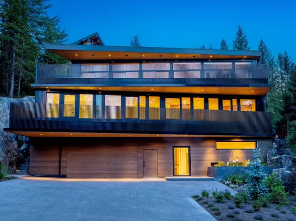 3452 Blueberry Dr, Whistler, BC V8E 0B9
