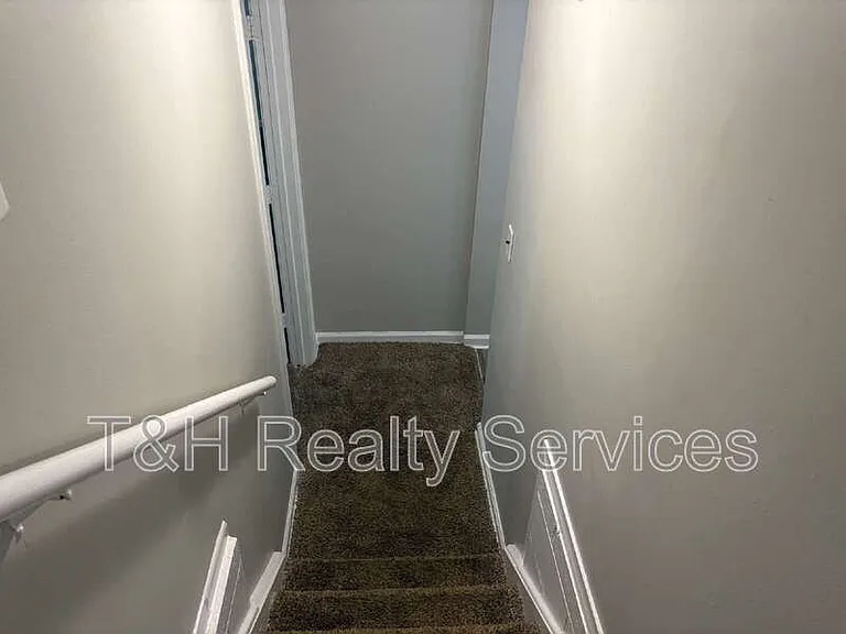 8513 E 37th Pl — Photo 19