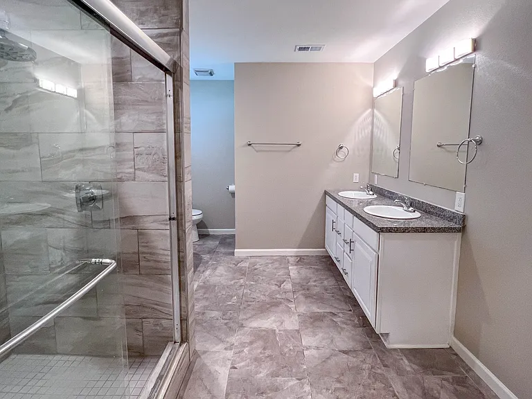 5004 Colorado Blvd — Photo 19