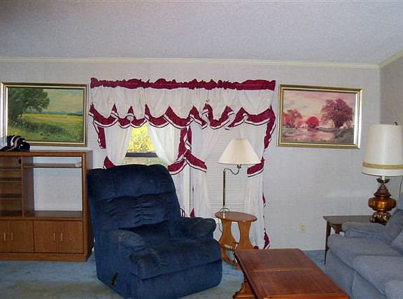 3rd image of 1512 Buck Creek Dr