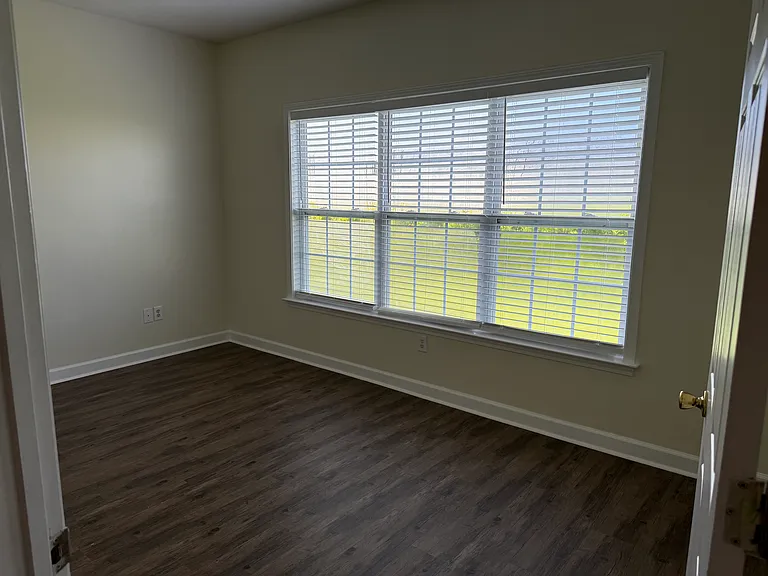 142 Westhaven Dr #9B — Photo 7