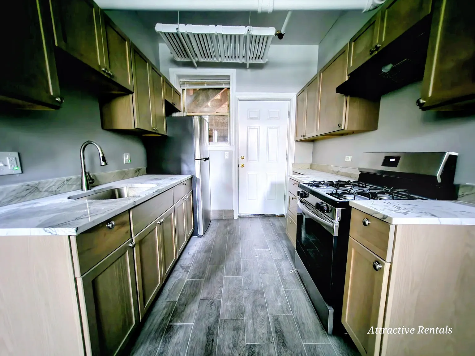 2 bed, 1000 sqft, $1,300 — Photo 3