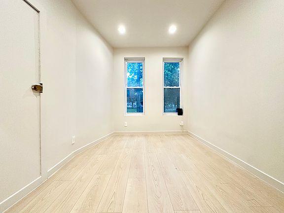 5th image of 133 Starr St #1LF