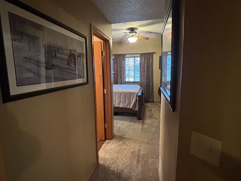 90 Circle Dr #7 — Photo 11