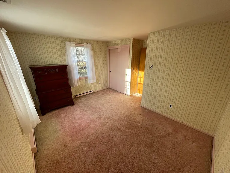 46 Glendale Dr — Photo 18