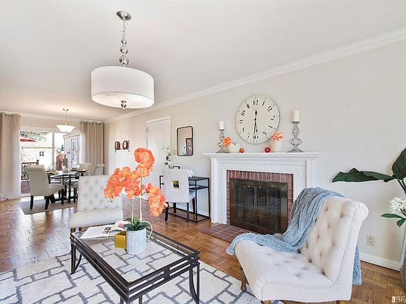 4th image of 233 Longford Dr