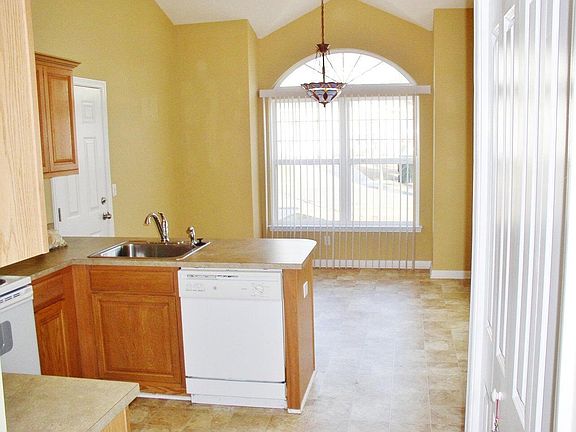 4th image of 101 Spanish Oaks Ln
