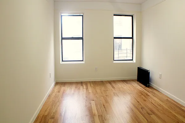 Rented by Roberto Guilbet, LREB | media 15