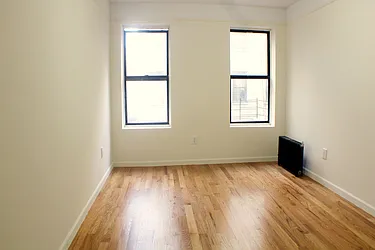 Rented by Roberto Guilbet, LREB