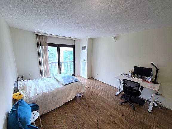 2nd image of 400 N Lasalle St #3006