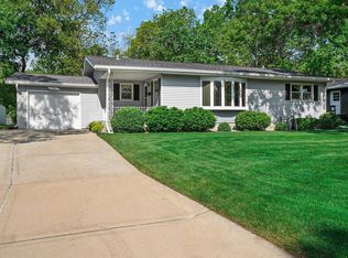 6303 Eastgate Rd, Madison, WI 53716