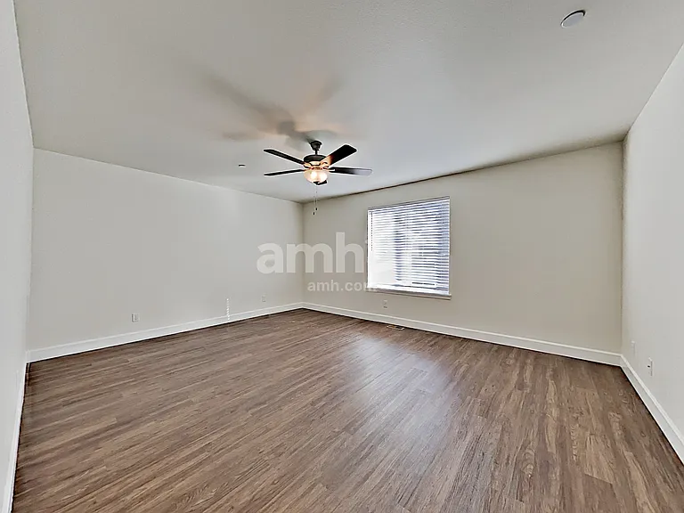 10612 138th St E — Photo 10