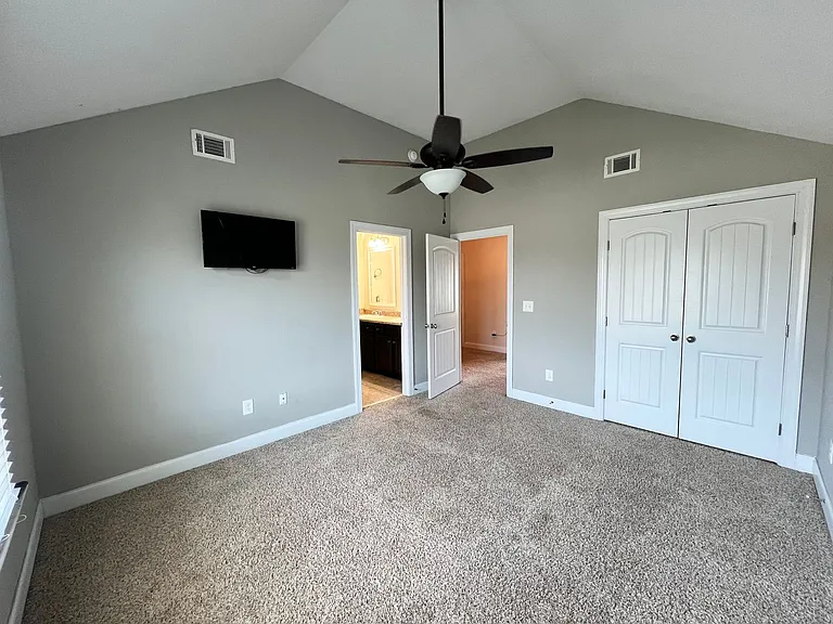 327 Clearwater Ln — Photo 42