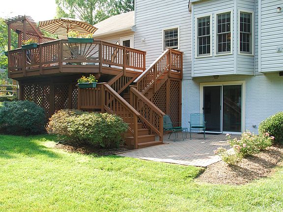 Custom Deck & Patio