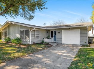 4805 Lilac Ln, Victoria, TX 77904