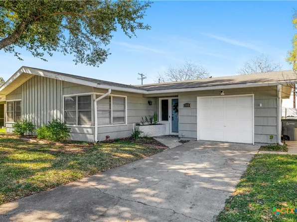 4805 Lilac Ln, Victoria, TX 77904