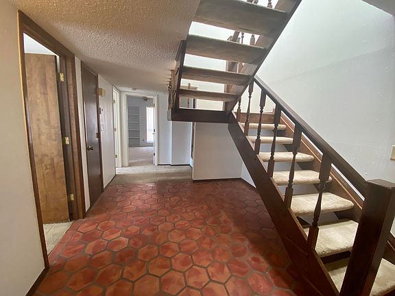 3rd image of 407 Irondale Dr #A