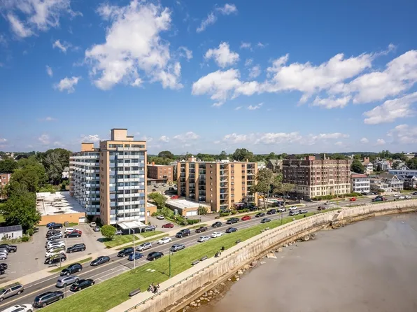 300 Lynn Shore Dr APT 204, Lynn, MA 01902