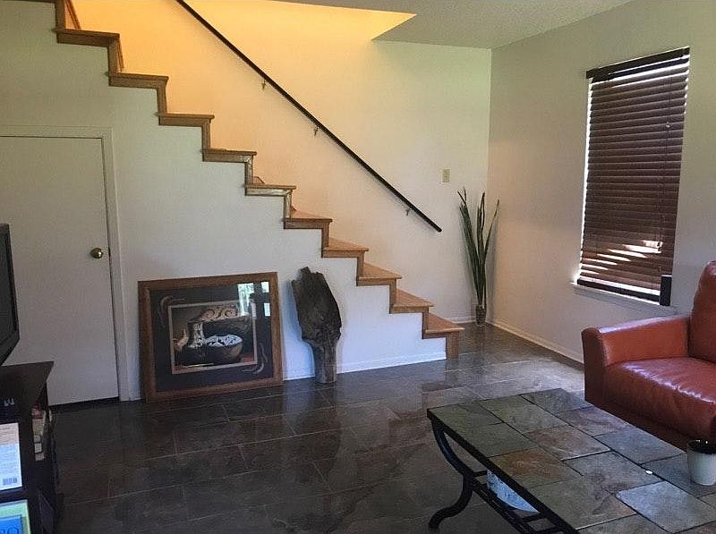 2nd image of 4342 Rue De Belle Amie APT B