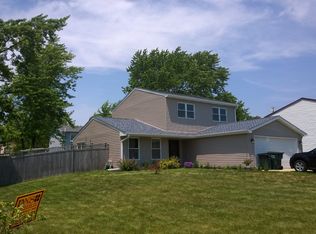 20126 S Pine Hill Rd, Frankfort, IL 60423