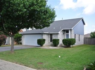 1515 Scottsdale Dr, Leander, TX 78641