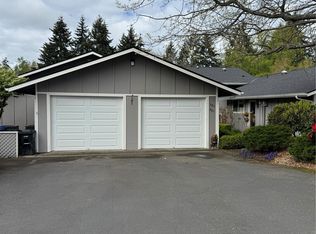 965 Blue Heron Ave NE, Bainbridge Island, WA 98110