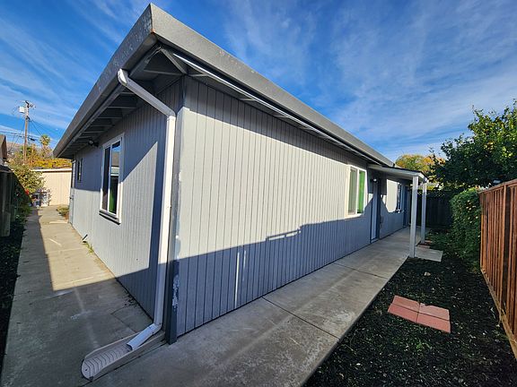 Private Side entrance to Unit A