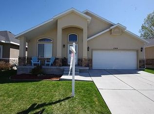 1569 W Turtle Dove Ln, West Jordan, UT 84088