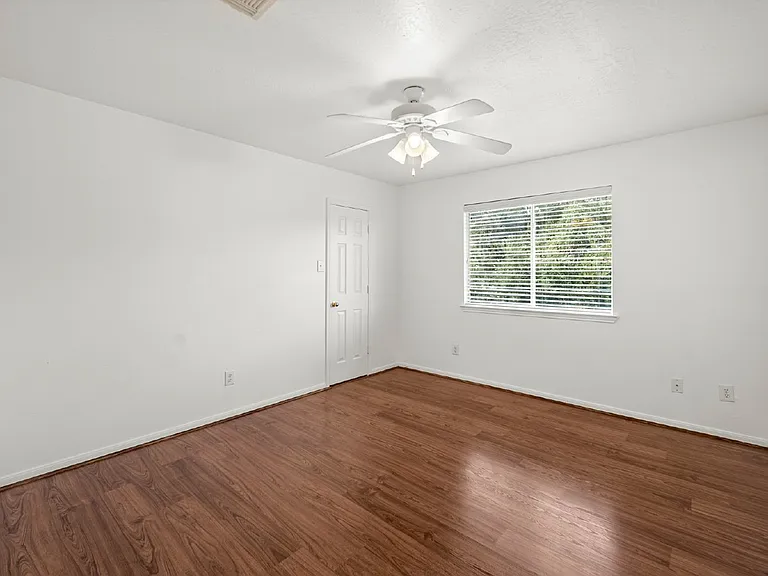 2208 Day Dr — Photo 15