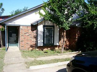 1905 Christie Dr, Midwest City, OK 73110