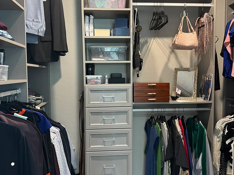 On-suite master closet