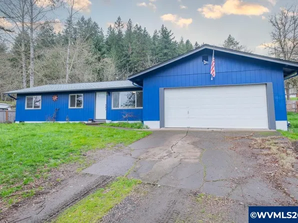 403 Kay Ave, Brownsville, OR 97327