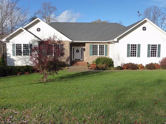 3rd image of 196 Holland Ct