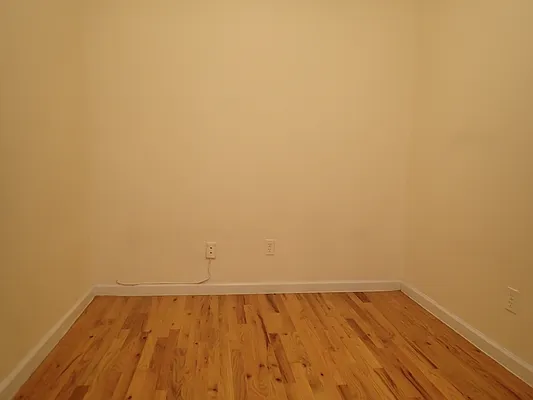 Rented by Hakeem Shahid, LREB | media 21