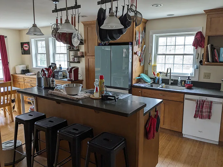 38 Pinehurst Ave — Photo 11