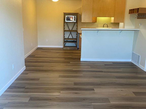 5th image of 8201 Camino Colegio Dr #184
