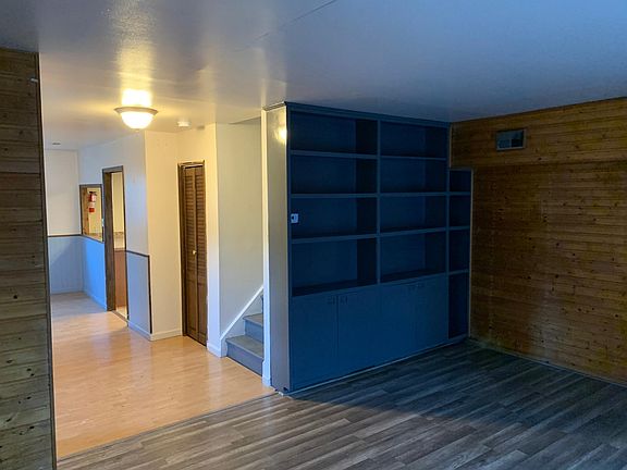 4th image of 1141 W Aaron Dr APT A