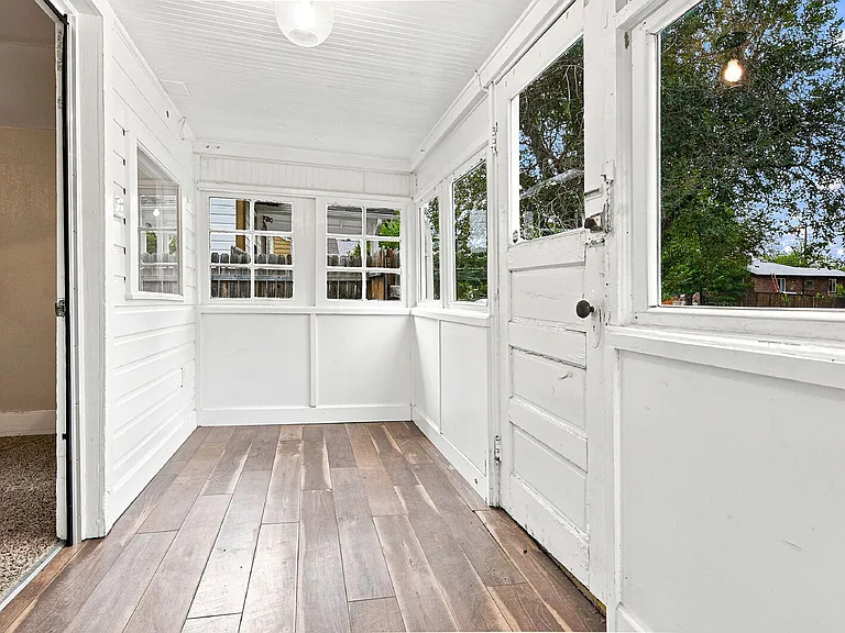 1338 Iola St — Photo 3