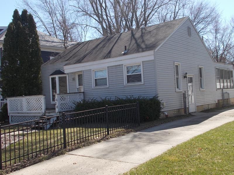 1st image of 1620 Humphrey Ave
