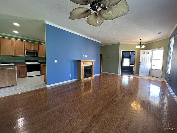4th image of 10460 Jesica Ln Unit 1