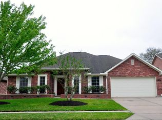 1015 Hyland Ln, League City, TX 77573
